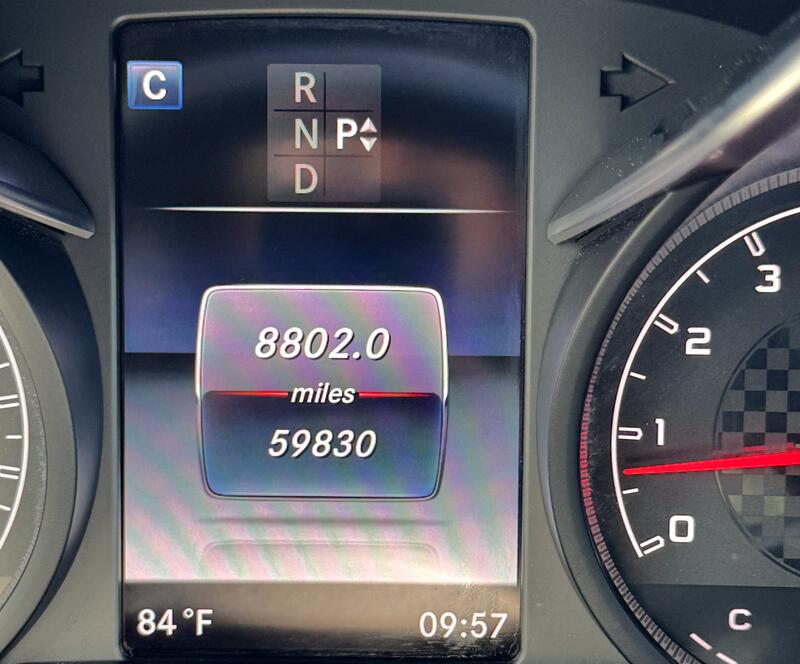 Odometer display of Mercedes instrument cluster